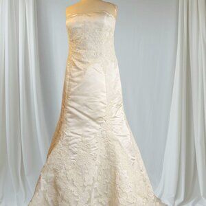 Demetrios Strapless Ivory Satin & French Lace wedding gown, SZ 12, sweep train